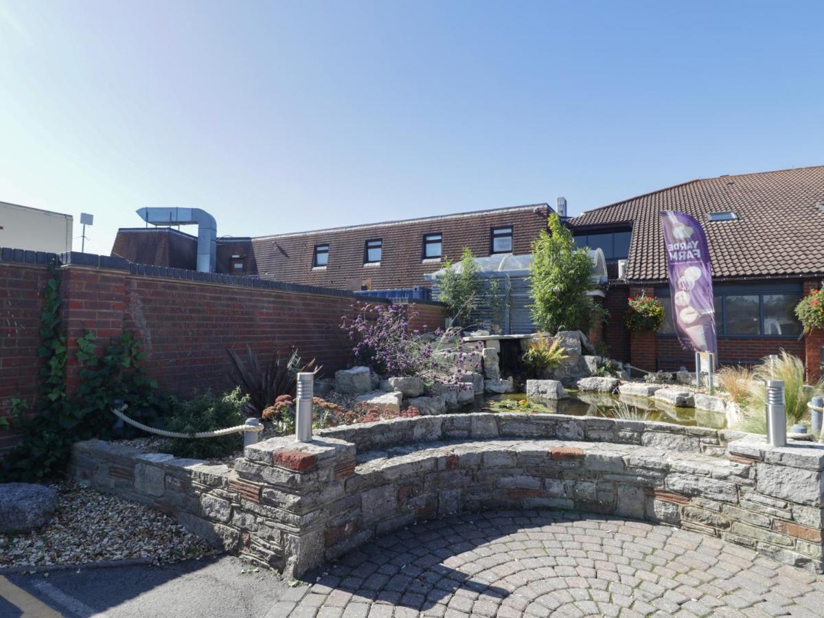 Amethyst Lodge Lymington Exteriör bild